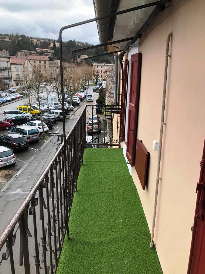 Le Petit Hermitage Apt Exterior foto